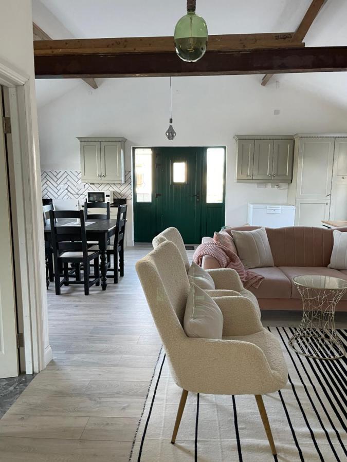 Cosy Apartment With Fire Stove 애슬론 외부 사진